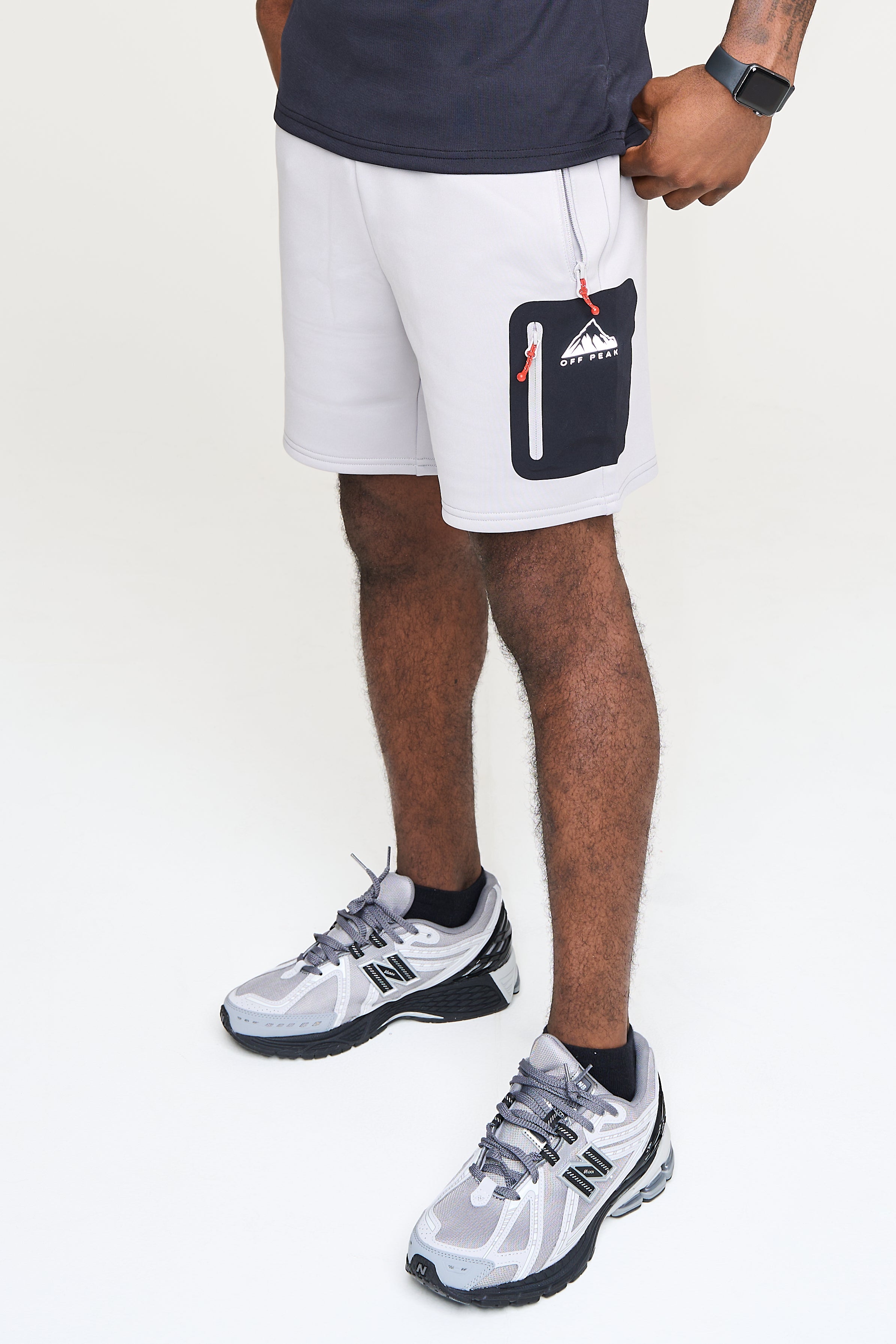Core Shorts - Carbon Black